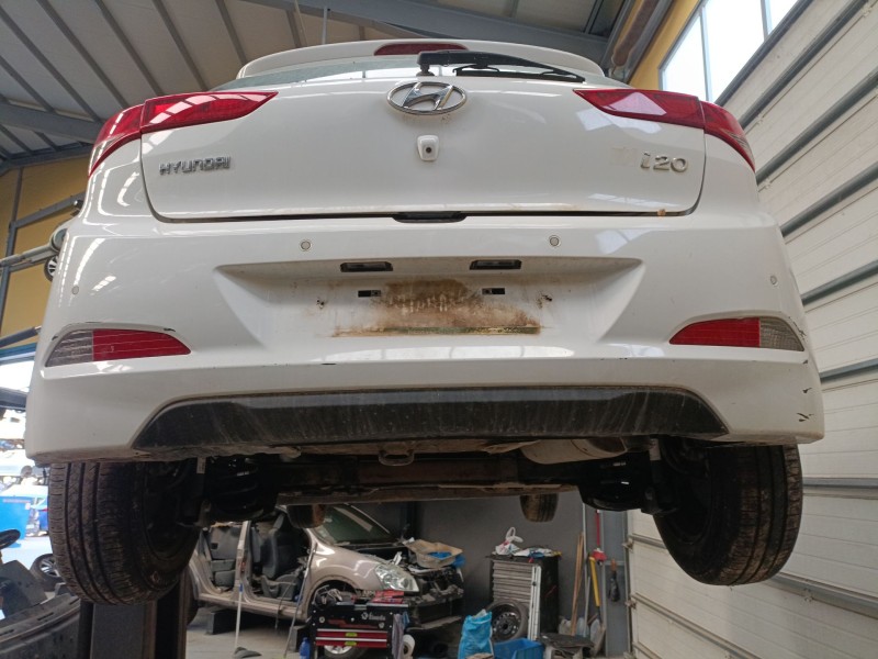 Recambio de paragolpes trasero para hyundai i20 ii (gb, ib) 1.4 crdi referencia OEM IAM   