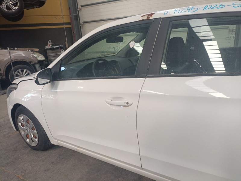 Recambio de puerta delantera izquierda para hyundai i20 ii (gb, ib) 1.4 crdi referencia OEM IAM   