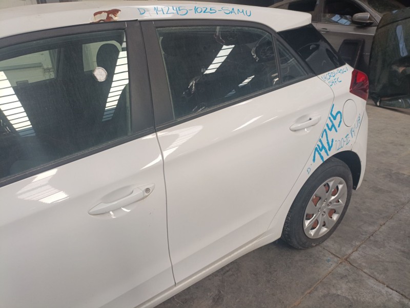 Recambio de puerta trasera izquierda para hyundai i20 ii (gb, ib) 1.4 crdi referencia OEM IAM   