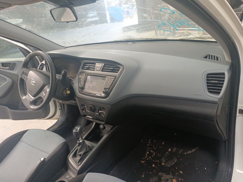 Recambio de salpicadero para hyundai i20 ii (gb, ib) 1.4 crdi referencia OEM IAM   