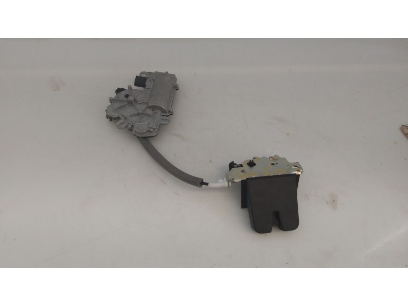 Recambio de cerradura maletero / porton para skoda karoq 2.0 tdi nu7 referencia OEM IAM   