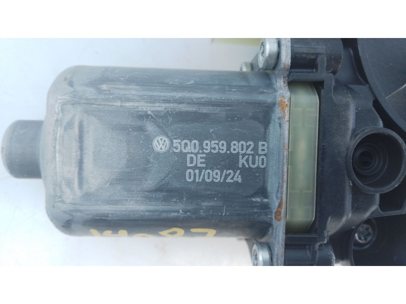 Recambio de elevalunas delantero derecho para skoda karoq 2.0 tdi nu7 referencia OEM IAM   