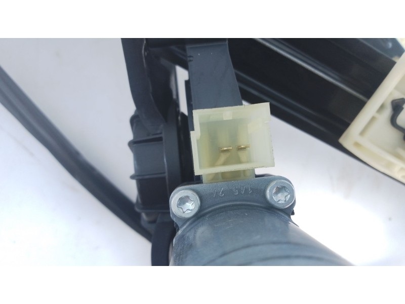 Recambio de elevalunas delantero derecho para skoda karoq 2.0 tdi nu7 referencia OEM IAM   