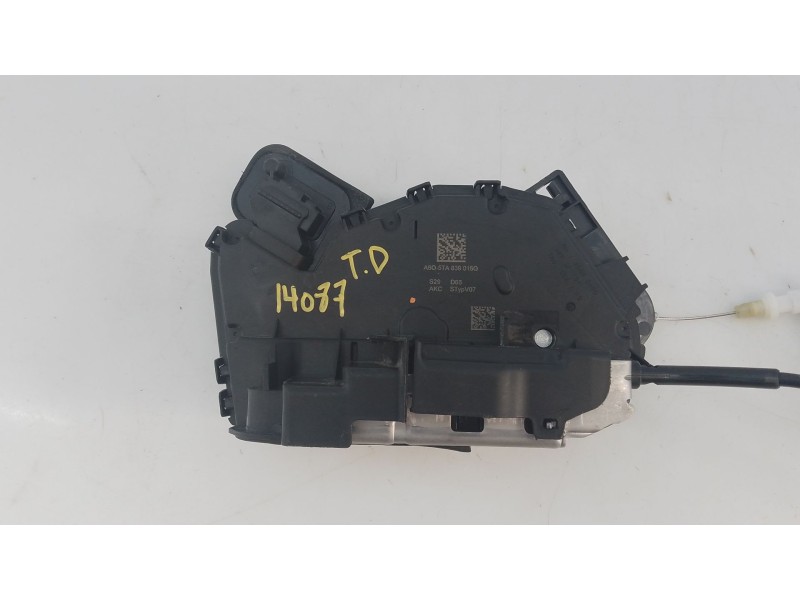 Recambio de cerradura puerta trasera derecha para skoda karoq 2.0 tdi nu7 referencia OEM IAM   