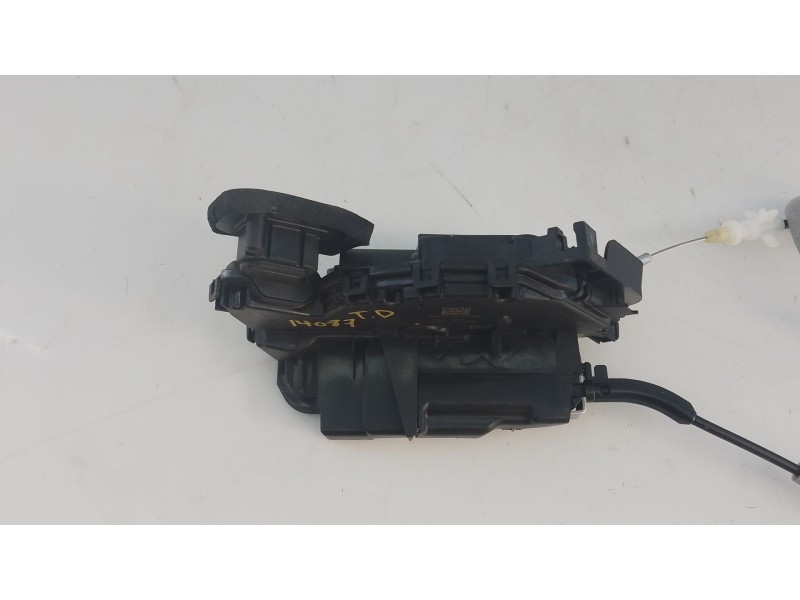 Recambio de cerradura puerta trasera derecha para skoda karoq 2.0 tdi nu7 referencia OEM IAM   