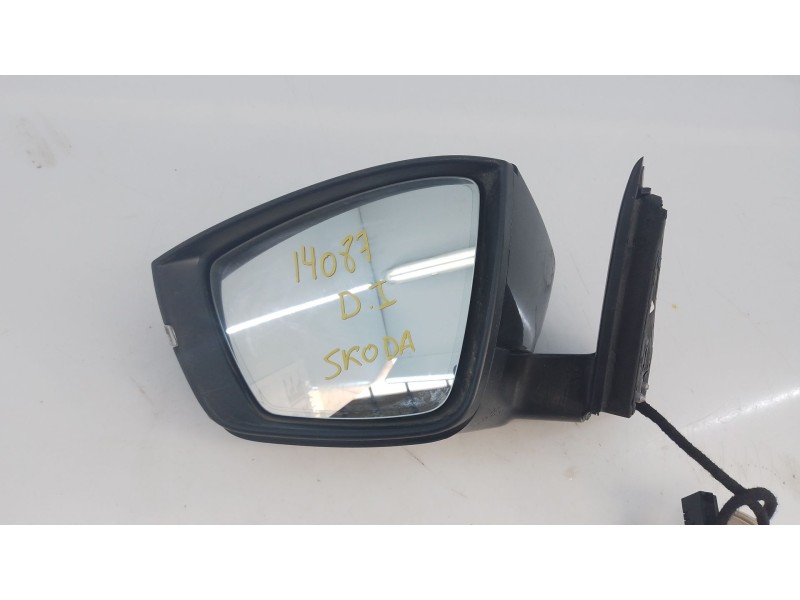 Recambio de retrovisor izquierdo electrico para skoda karoq 2.0 tdi nu7 referencia OEM IAM   