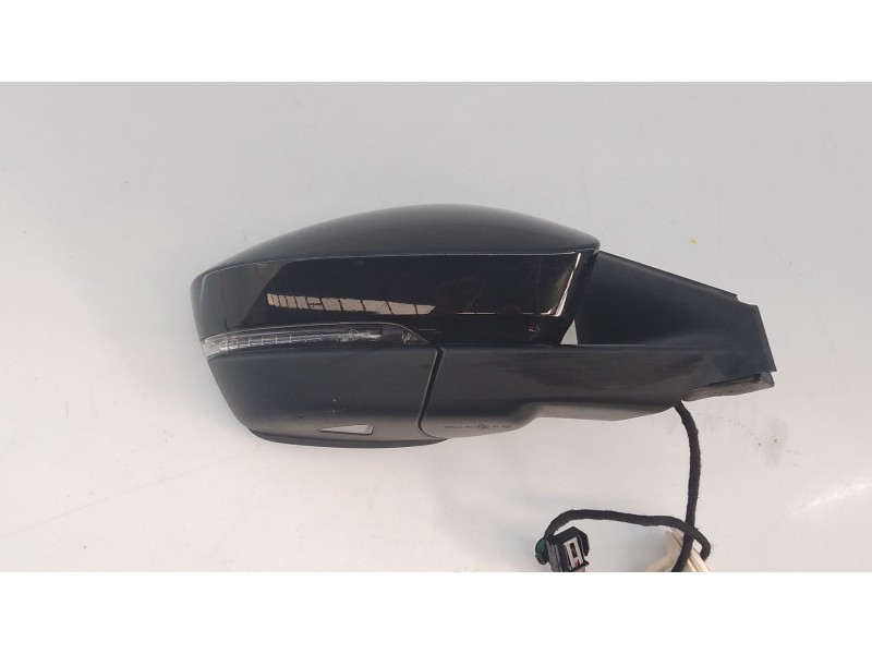 Recambio de retrovisor derecho electrico para skoda karoq 2.0 tdi nu7 referencia OEM IAM   