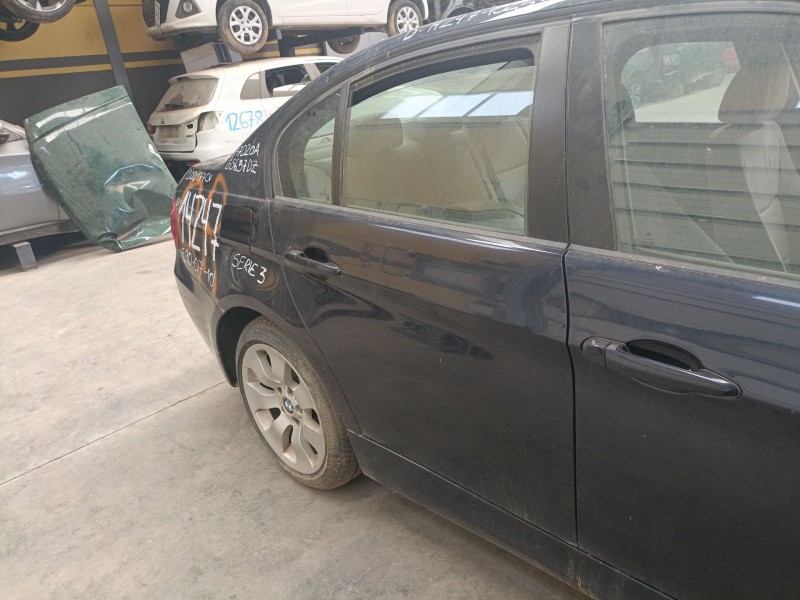 Recambio de puerta trasera derecha para bmw 3 (e90) 320 d referencia OEM IAM   