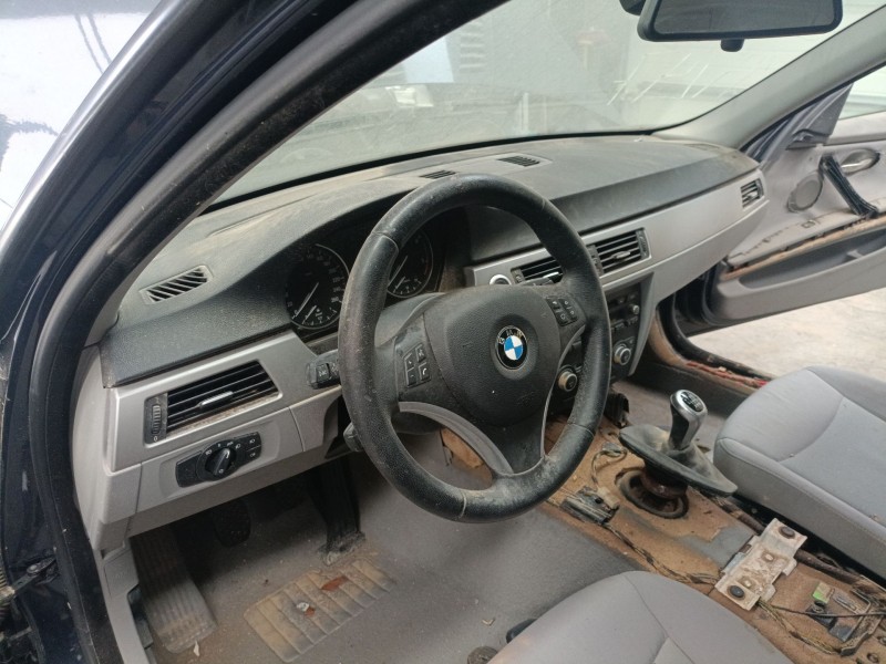 Recambio de salpicadero para bmw 3 (e90) 320 d referencia OEM IAM   