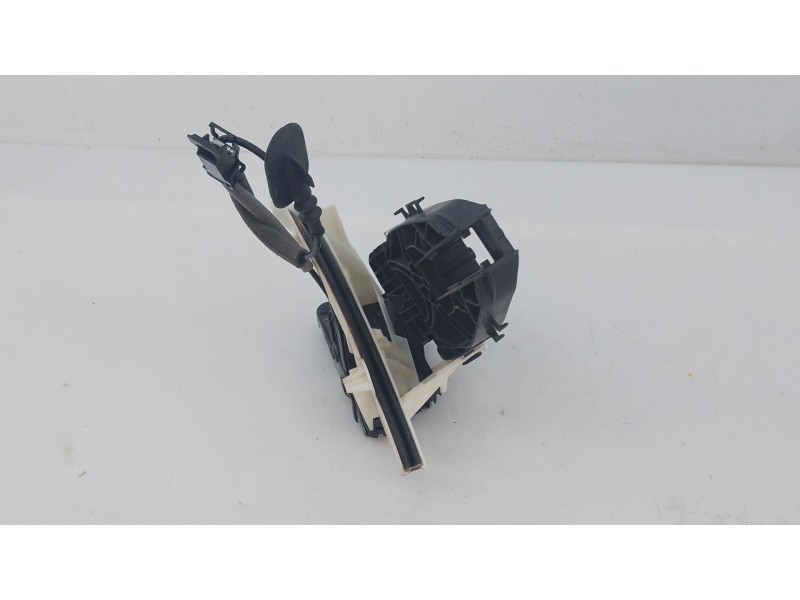 Recambio de cerradura puerta trasera izquierda para ford puma (j2k, cf7) 1.0 ecoboost mhev referencia OEM IAM   
