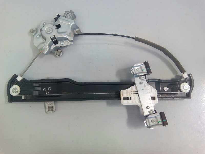 Recambio de elevalunas delantero izquierdo para ssangyong tivoli premium 4x4 referencia OEM IAM 98810X1010  E1-B3-2-2