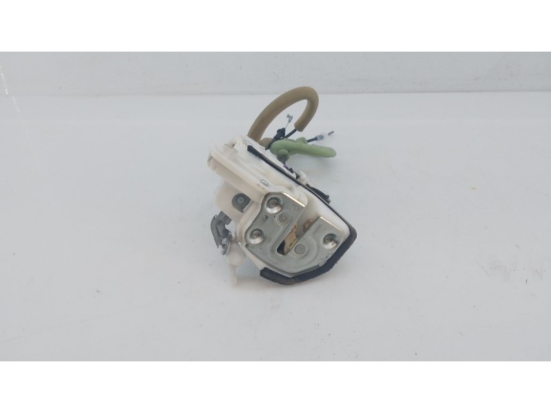 Recambio de cerradura puerta trasera derecha para mazda 3 lim. () evolution referencia OEM IAM   