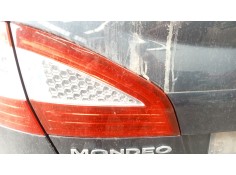 PILOTO TRASERO IZQUIERDO PORTON 