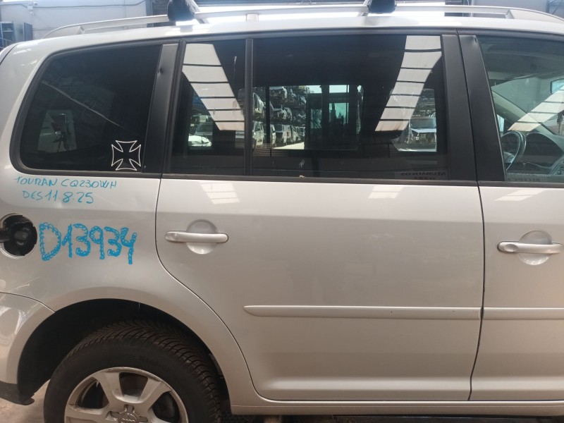 Recambio de puerta trasera derecha para volkswagen touran (1t1, 1t2) 1.9 tdi referencia OEM IAM   