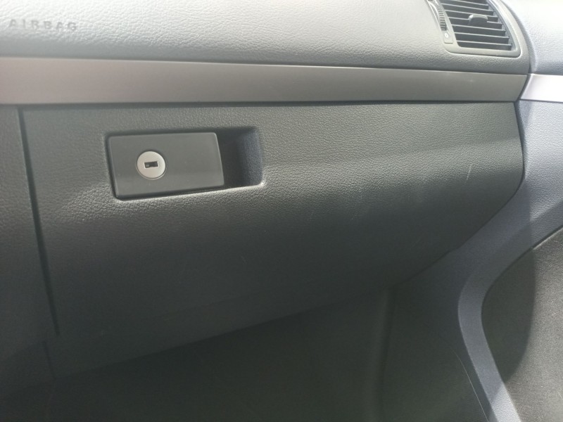 Recambio de guantera para volkswagen touran (1t1, 1t2) 1.9 tdi referencia OEM IAM   