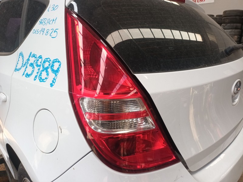 Recambio de piloto trasero izquierdo para hyundai i30 (fd) 1.6 crdi referencia OEM IAM   