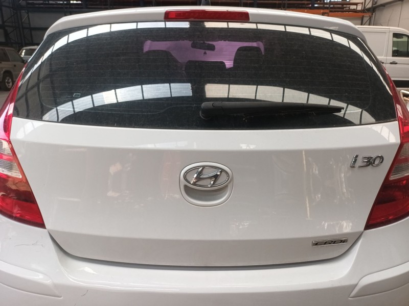 Recambio de porton trasero para hyundai i30 (fd) 1.6 crdi referencia OEM IAM   