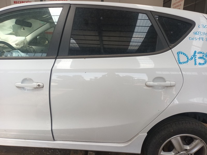Recambio de puerta trasera izquierda para hyundai i30 (fd) 1.6 crdi referencia OEM IAM   