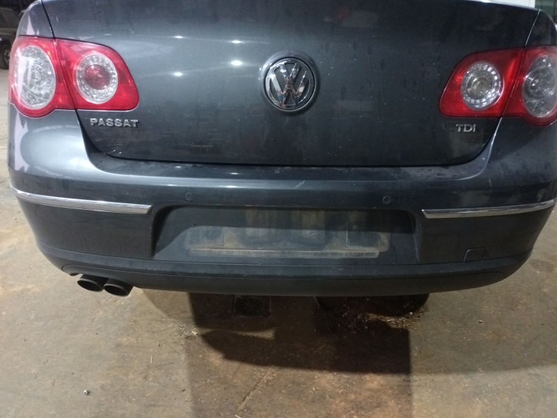 Recambio de paragolpes trasero para volkswagen passat b6 (3c2) 2.0 tdi referencia OEM IAM   