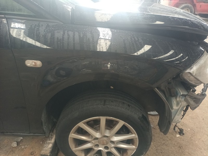 Recambio de aleta delantera derecha para seat leon (1p1) 1.9 tdi referencia OEM IAM   