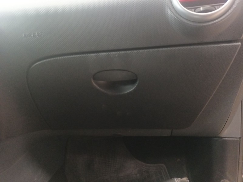 Recambio de guantera para seat leon (1p1) 1.9 tdi referencia OEM IAM   