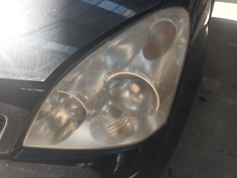 Recambio de faro izquierdo para toyota corolla verso (zer_, zze12_, r1_) 2.2 d-4d (aur10_) referencia OEM IAM   