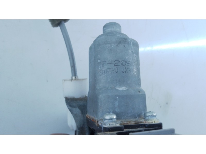 Recambio de elevalunas delantero derecho para nissan juke (f15) 1.2 dig-t referencia OEM IAM   