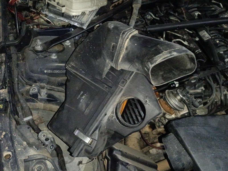 Recambio de filtro aire para bmw 3 (e90) 320 d referencia OEM IAM   