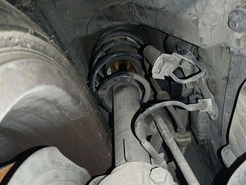 Recambio de amortiguador delantero derecho para bmw 3 (e90) 320 d referencia OEM IAM   