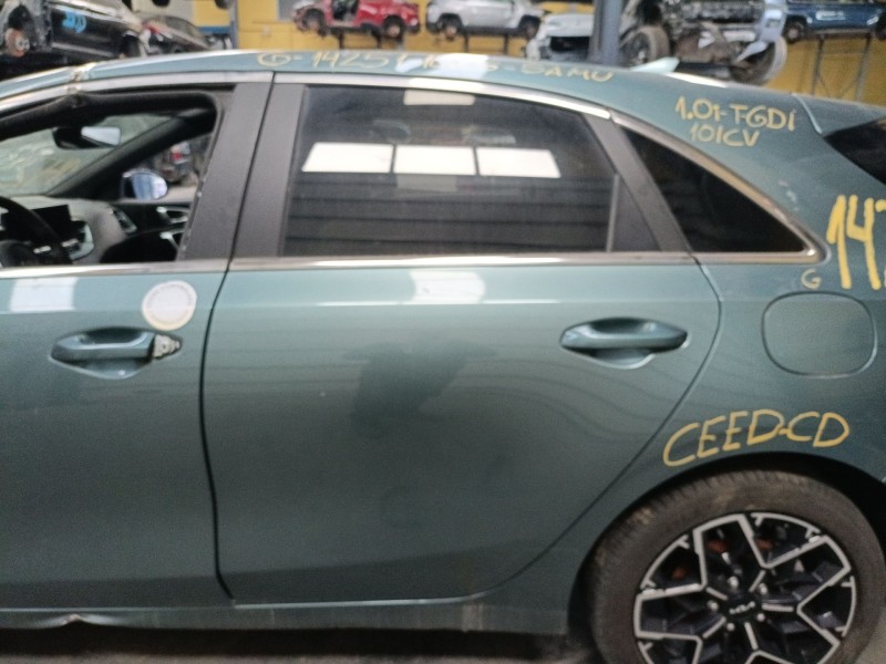 Recambio de puerta trasera izquierda para kia ceed (cd) 1.0 t-gdi referencia OEM IAM   
