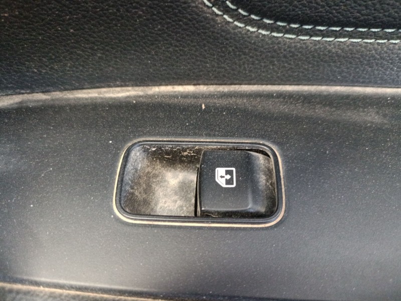 Recambio de mando elevalunas delantero derecho para kia ceed (cd) 1.0 t-gdi referencia OEM IAM   