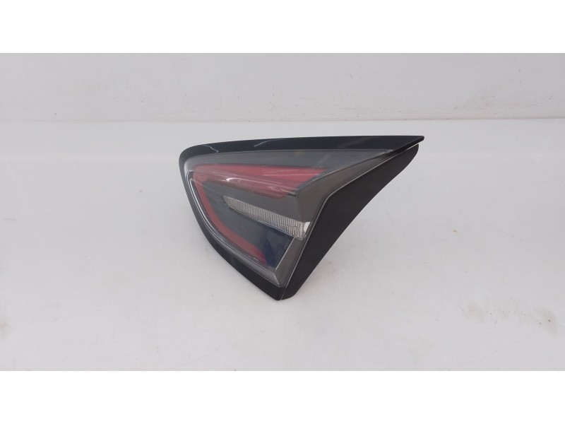 Recambio de piloto trasero derecho porton para ford puma (j2k, cf7) 1.0 ecoboost mhev referencia OEM IAM   