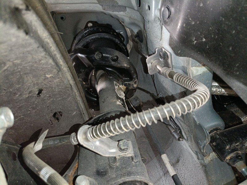 Recambio de amortiguador delantero derecho para kia ceed (cd) 1.0 t-gdi referencia OEM IAM   