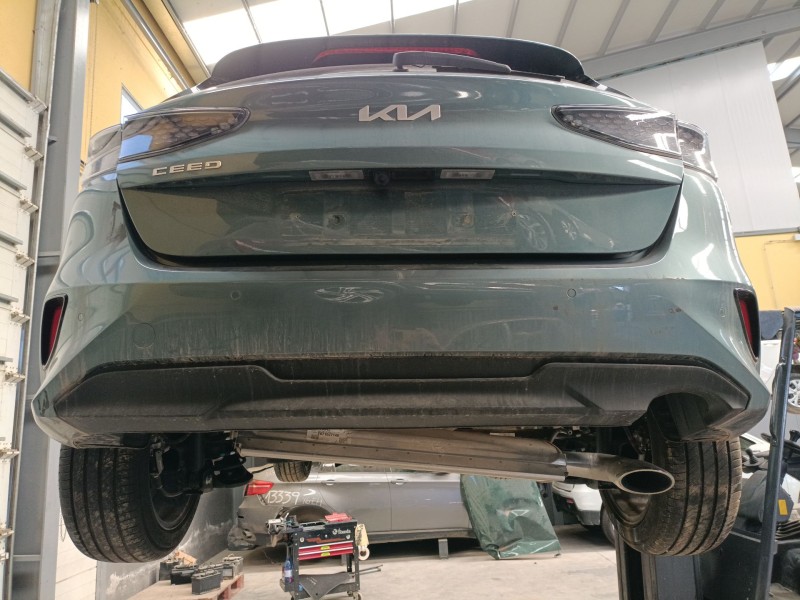 Recambio de paragolpes trasero para kia ceed (cd) 1.0 t-gdi referencia OEM IAM   