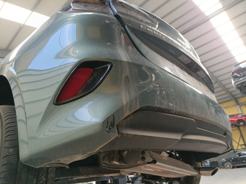 Recambio de paragolpes trasero para kia ceed (cd) 1.0 t-gdi referencia OEM IAM   