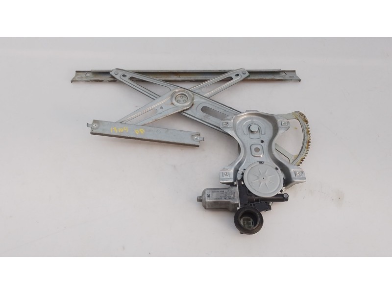 Recambio de elevalunas delantero derecho para toyota yaris (_p13_) 1.5 hybrid (nhp130_) referencia OEM IAM   