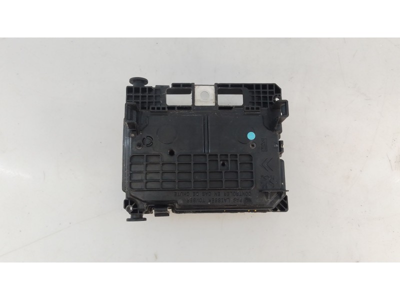 Recambio de caja reles / fusibles para citroën c3 collection referencia OEM IAM   