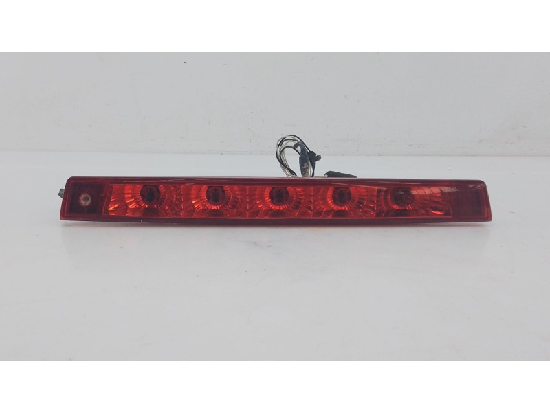 Recambio de luz central de freno para chevrolet captiva (c100, c140) 2.4 referencia OEM IAM   