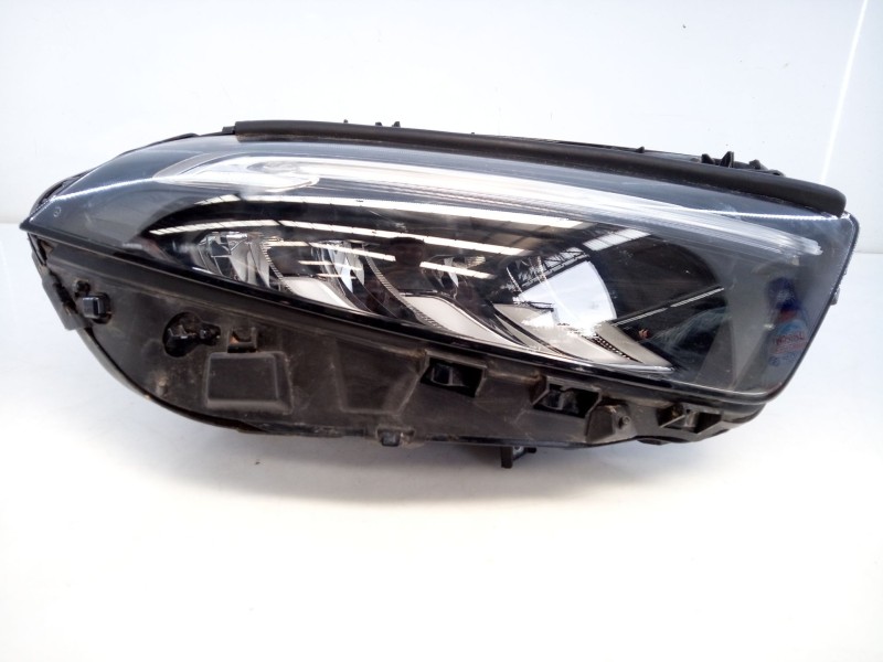 Recambio de faro derecho xenon para mercedes-benz clase a (w177) a 200 d (177.012) referencia OEM IAM A1779062206  E1-A2-15-2
