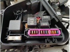 CAJA RELES / FUSIBLES 