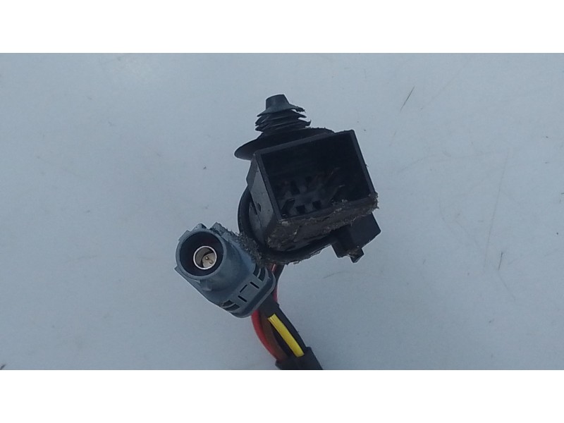 Recambio de maneta exterior porton para skoda karoq 2.0 tdi nu7 referencia OEM IAM   