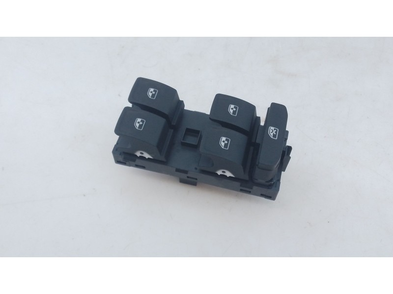 Recambio de mando elevalunas delantero izquierdo para skoda karoq 2.0 tdi nu7 referencia OEM IAM   