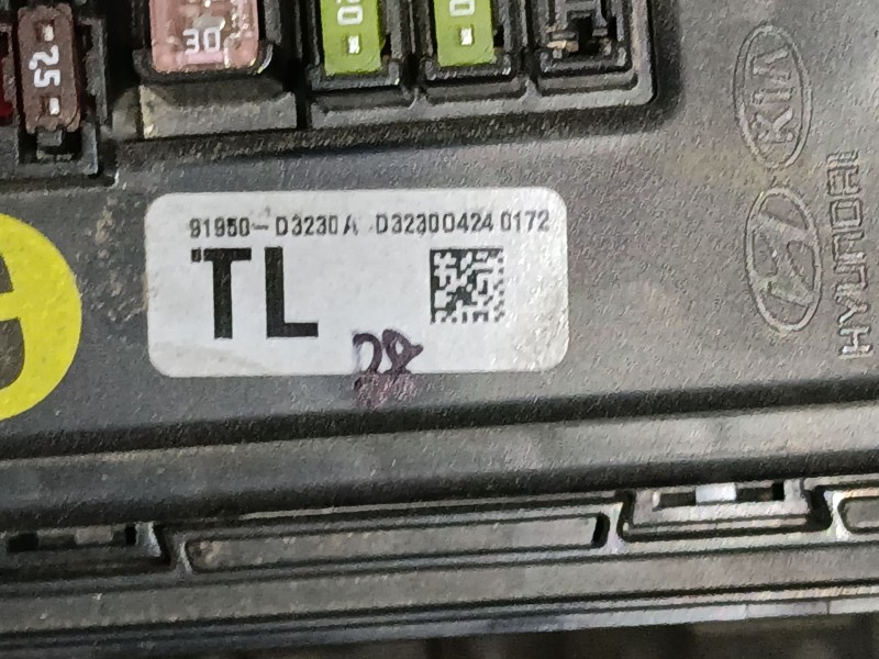 Recambio de caja reles / fusibles para hyundai tucson (tl, tle) 1.7 crdi referencia OEM IAM   