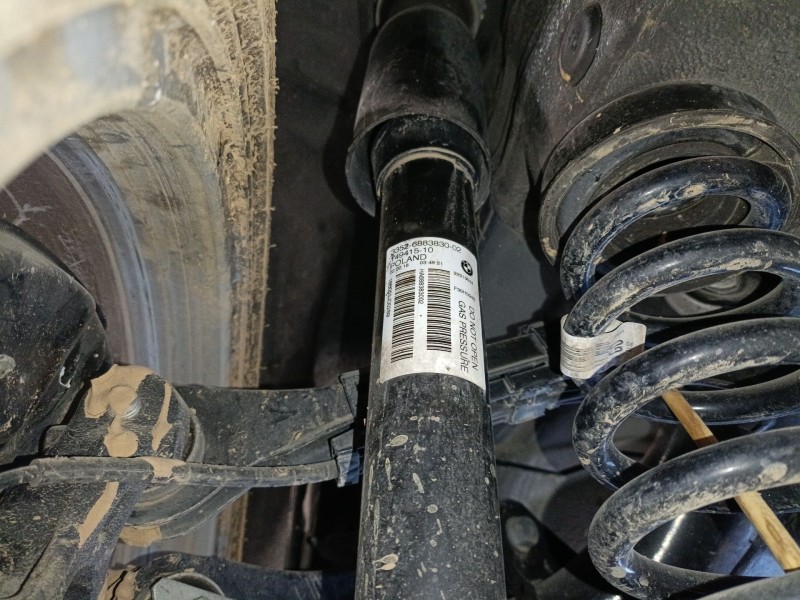 Recambio de amortiguador trasero izquierdo para bmw 3 (f30, f80) 320 d referencia OEM IAM 33526883830  