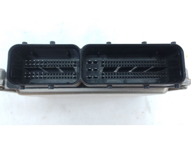 Recambio de centralita motor uce para seat leon (5f1) 1.6 tdi referencia OEM IAM 04L907445B 28445556 