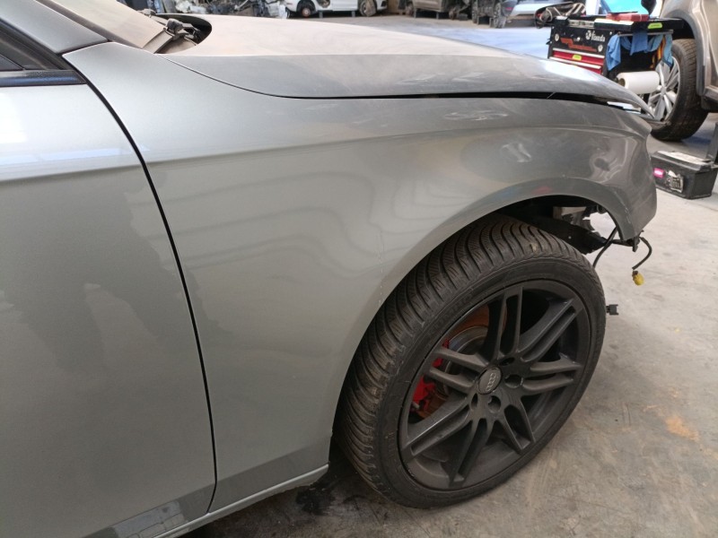 Recambio de aleta delantera derecha para audi a4 b7 (8ec) 2.0 tdi referencia OEM IAM   