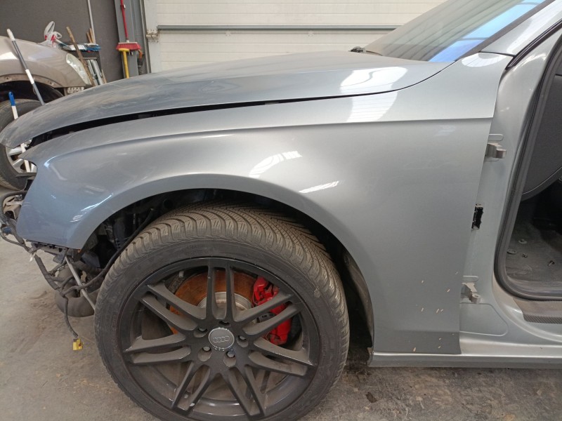 Recambio de aleta delantera izquierda para audi a4 b7 (8ec) 2.0 tdi referencia OEM IAM   