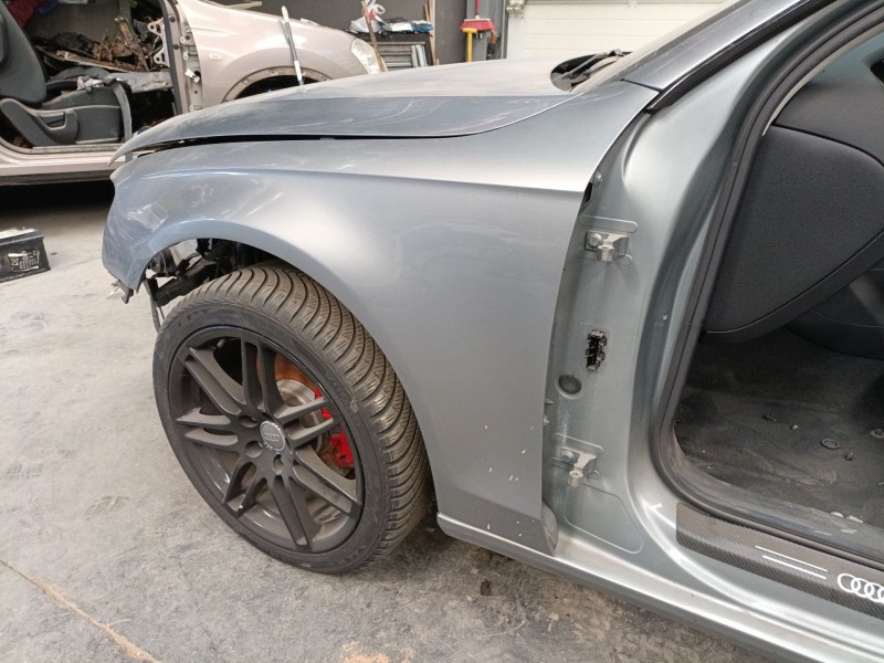 Recambio de aleta delantera izquierda para audi a4 b7 (8ec) 2.0 tdi referencia OEM IAM   