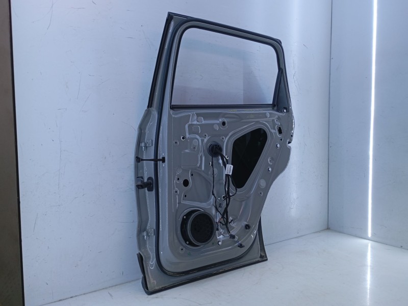 Recambio de puerta trasera derecha para skoda karoq 2.0 tdi nu7 referencia OEM IAM   