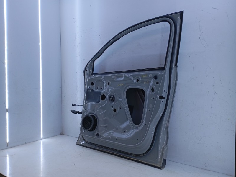 Recambio de puerta delantera derecha para skoda karoq 2.0 tdi nu7 referencia OEM IAM   E4-A3-14